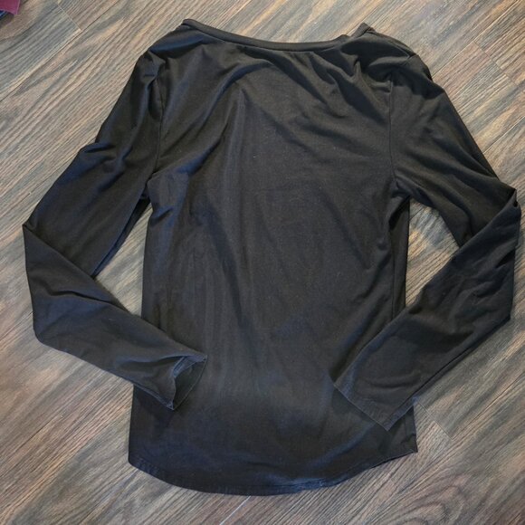 NO BOUNDARIES Black Long-Sleeved TShirt Featuring Skull & Roses SIZE L - Picture 2 of 5